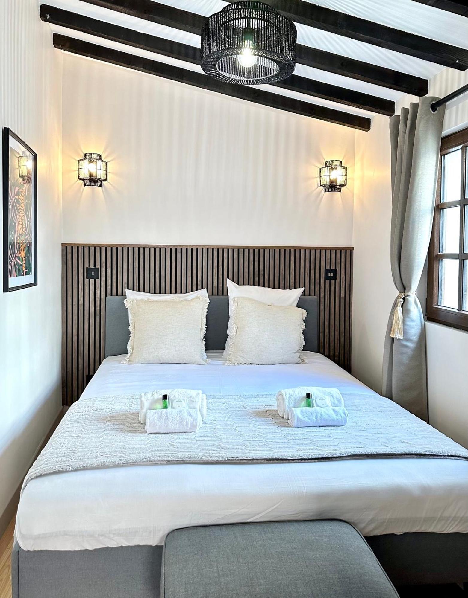 Le Marais' Finest Luxurious Apartment ปารีส ภายนอก รูปภาพ